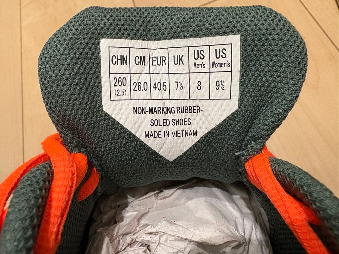 【美品・希少】ヨネックス フュージョンレブ5 メン GC オムニ用 26.0cm