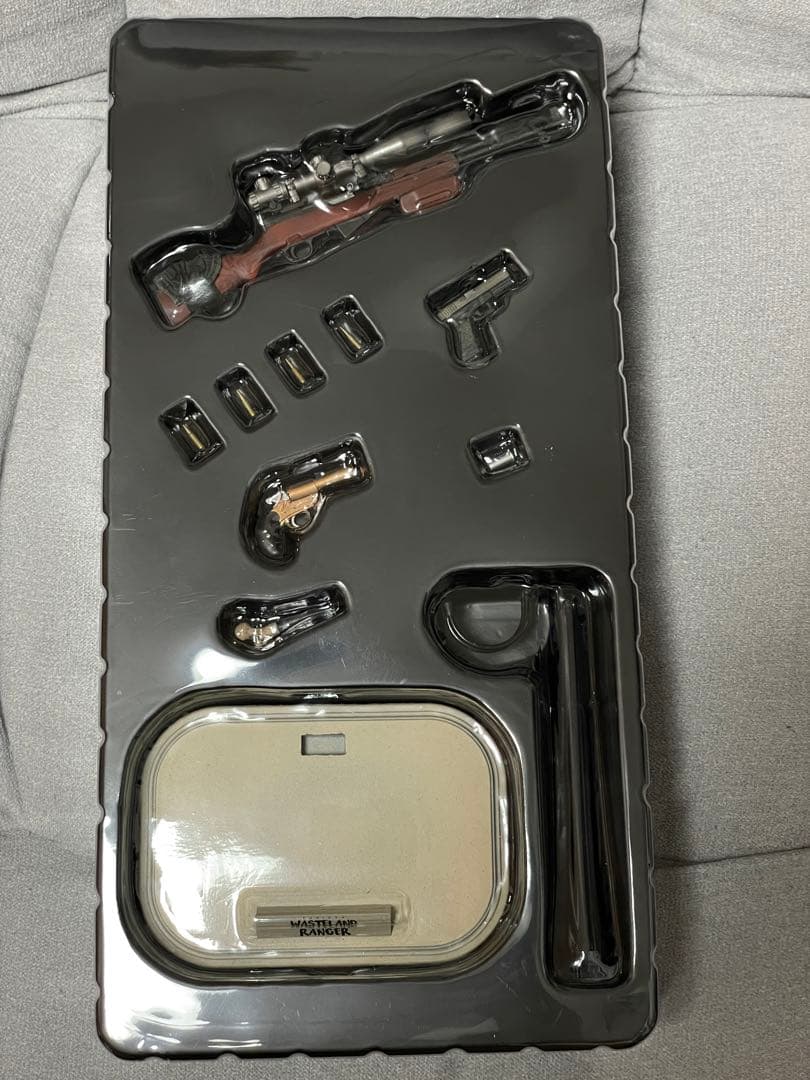 マッドマックス フィギュア madmax 1/6 VTS ホットトイズ