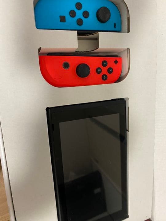 NintendoSwitch本体とスマッシュブラザーズソフト