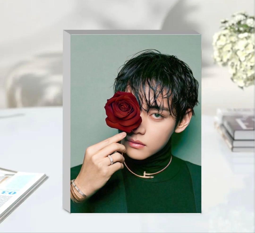 taehyung テヒョン　テテ アクリルブロック8×10.8cmスタンド付き