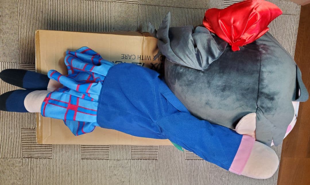 テラジャンボ　μ’s　矢澤にこ 　ラブライブ！寝そべりぬいぐるみ