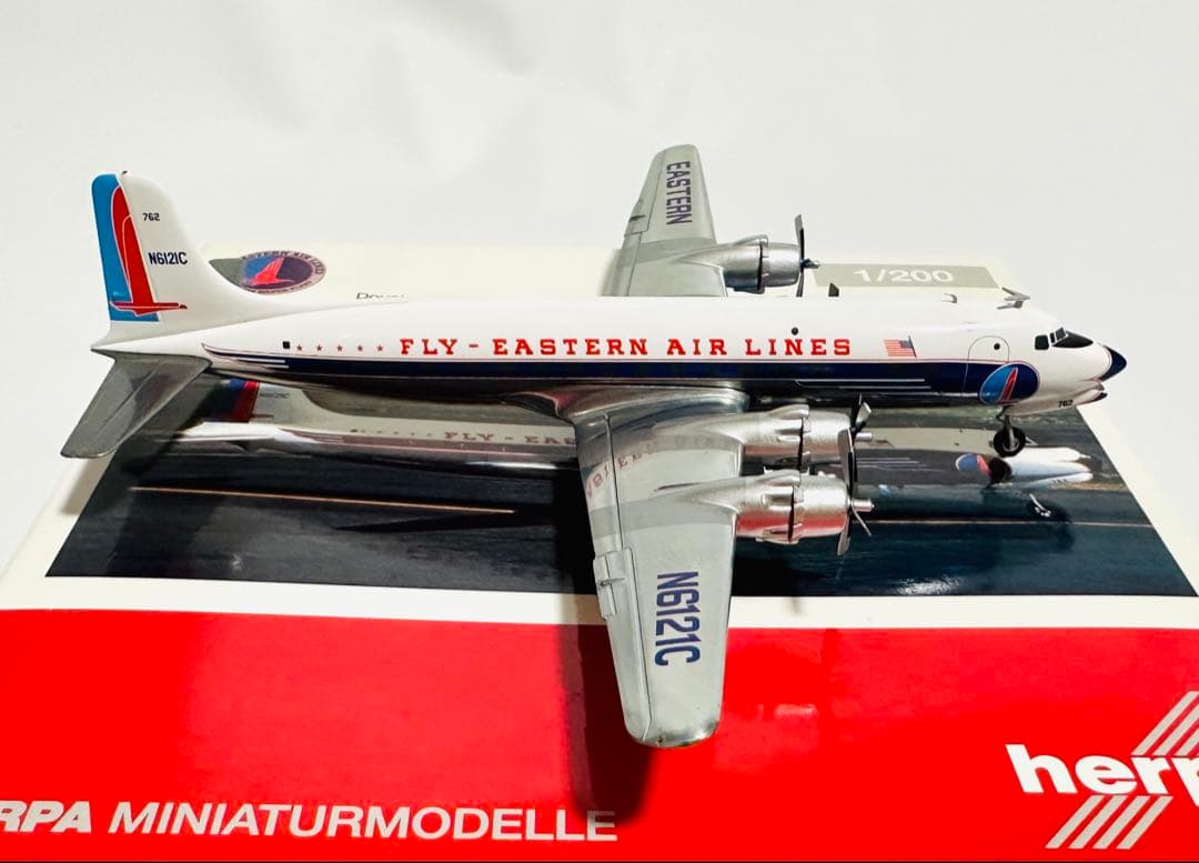 1/200 ダグラスDC-6B フライイースタン航空