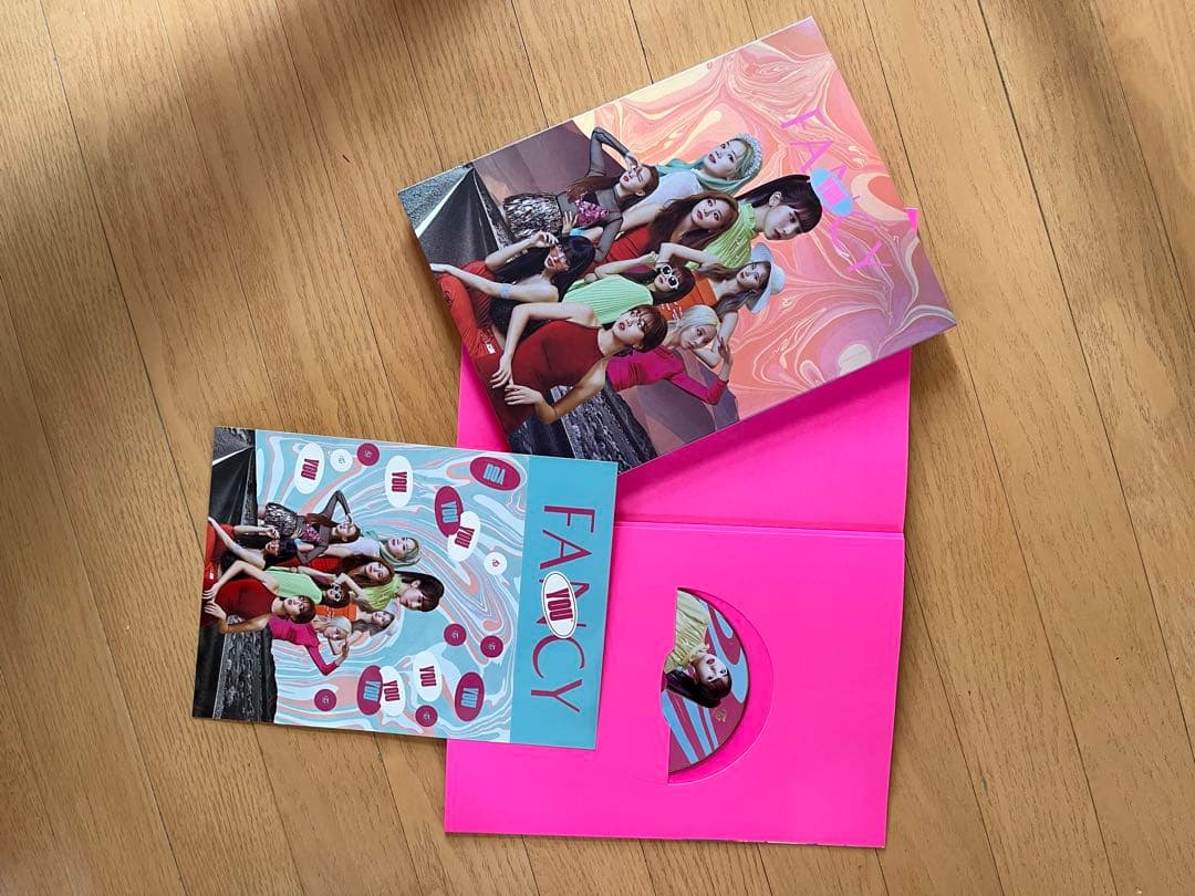 twiceトワイスグッズ　アルバム　うちわ　トートバッグ他