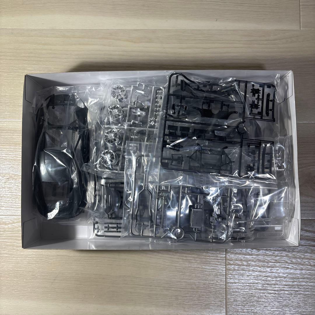 TAMIYA アストンマーチン DBS 1/24