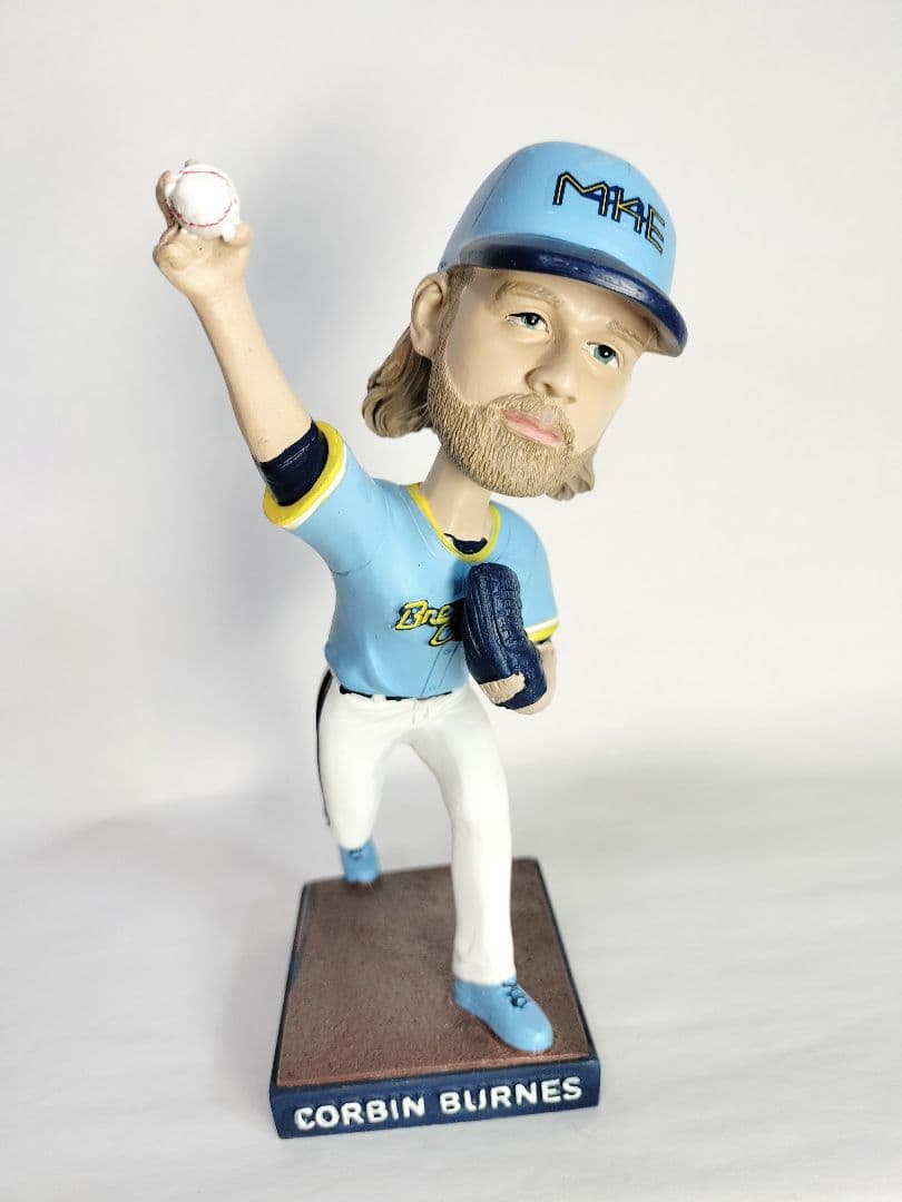 コービン・バーンズ／”シティコネクト” ボブルヘッド人形（ブルワーズ）