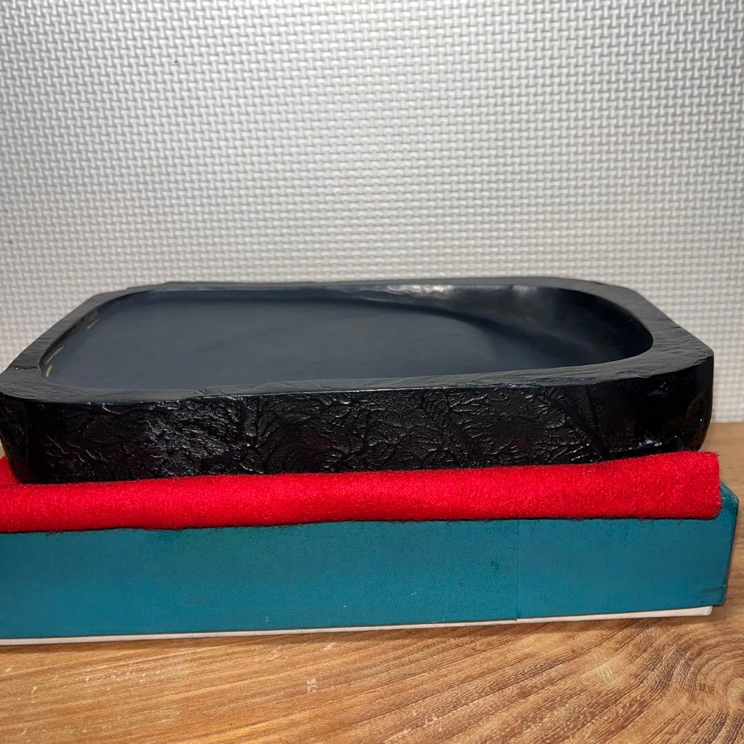 ⭕️雄勝硯　共蓋付き　伝統工芸士　山崎勝　7寸大　咲き梅花彫刻蓋　大型　石紋綺麗