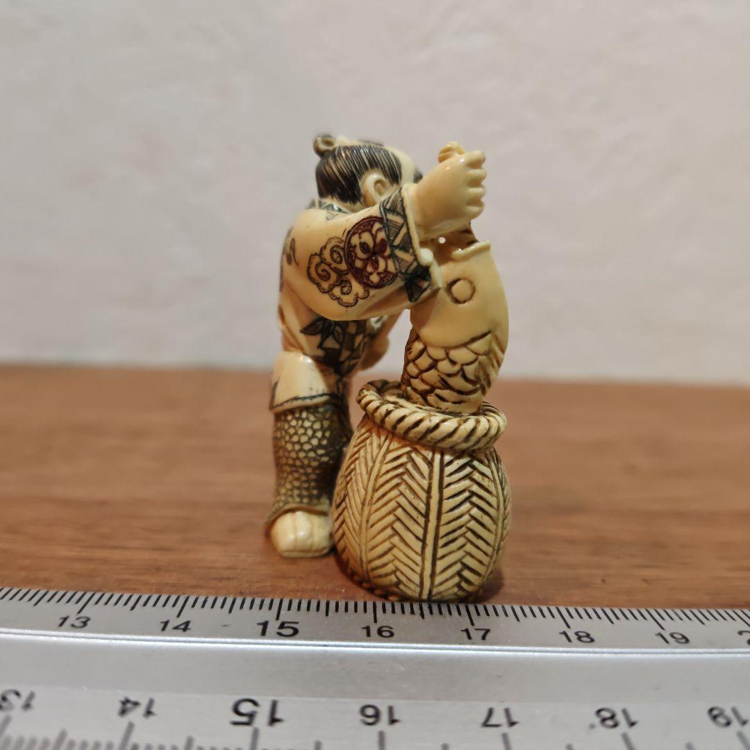 時代提物 人物根付 天然素材【魚売り】高さ約5.2cm 重さ26ｇ 江戸の暮らし