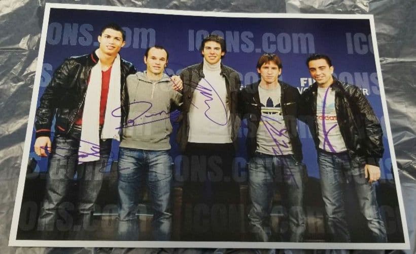 ICONS　メッシ　クリスティアーノ・ロナウド　カカ　シャビ　イニエスタ　サイン