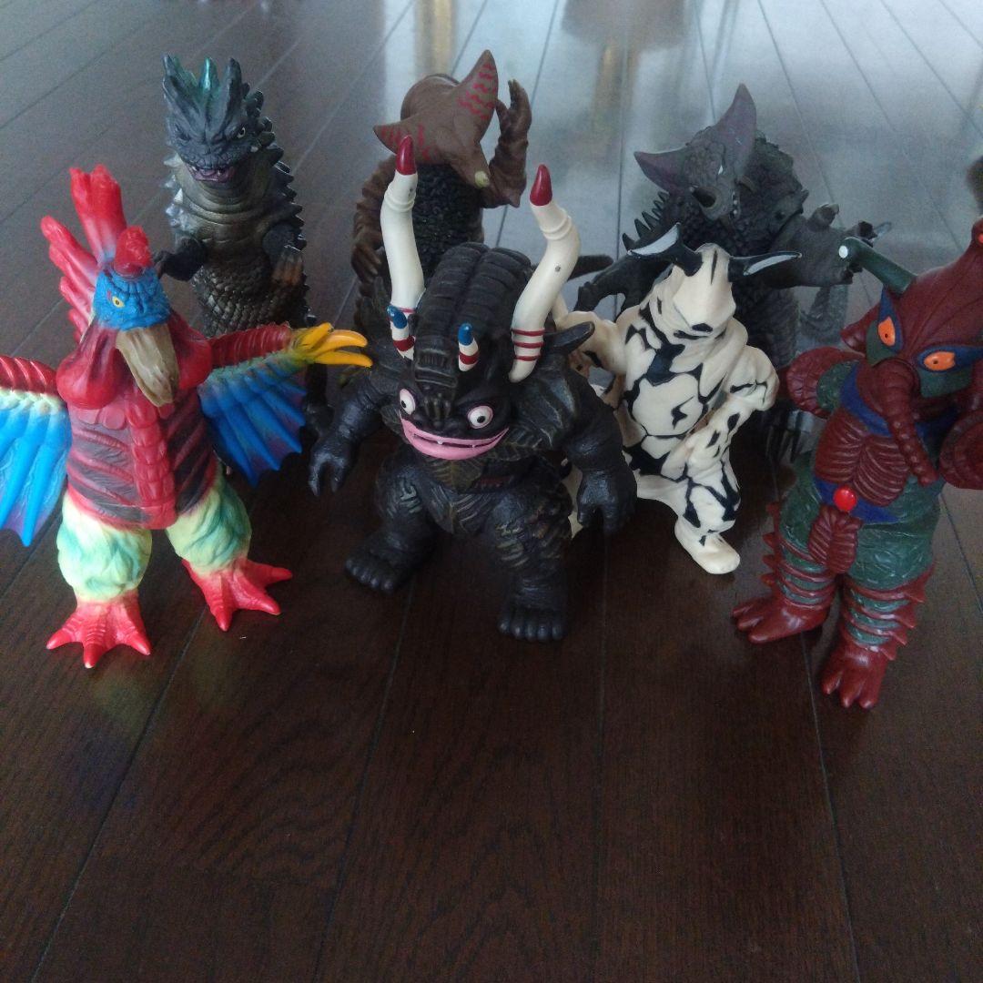 ウルトラマンと怪獣フィギュアセット 全54体