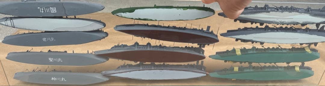 TYPE-B 戦艦、空母プラモデル　完成品　ガラスショーケース付き！