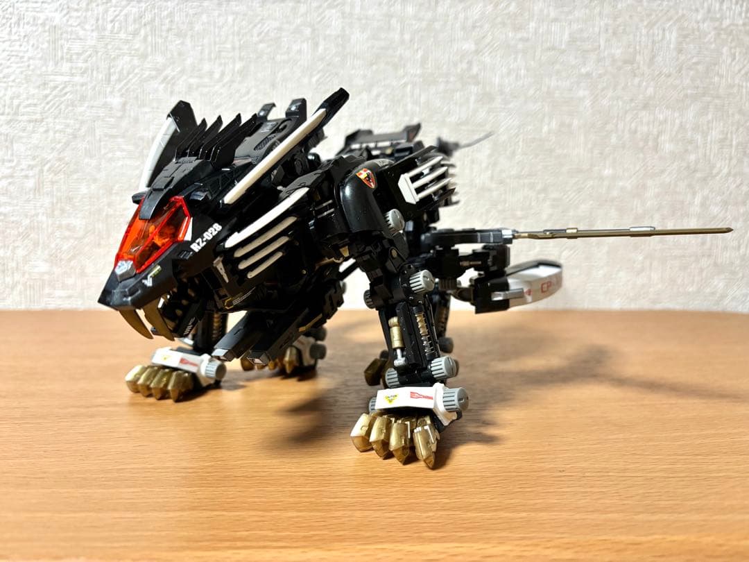 HMM ブレードライガーAB 塗装済み 完成品 コトブキヤ プラモデル ゾイド