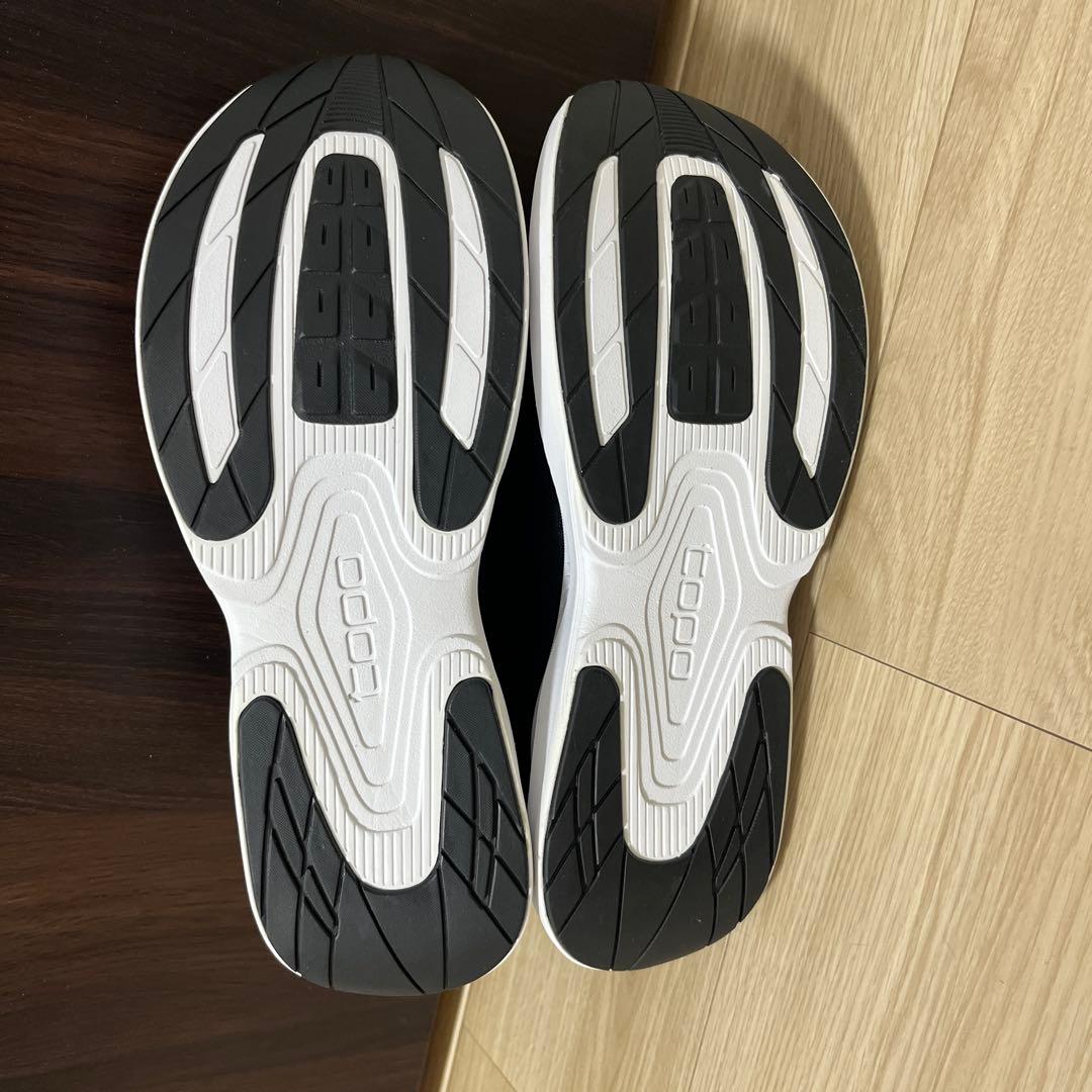 新品未使用Topo FLI-LYTE 5 メンズランニングシューズ26.5cm