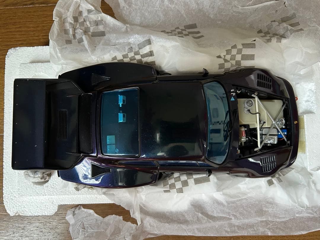 EXOTO 1/18 ポルシェ935ターボ In Standox 未使用品