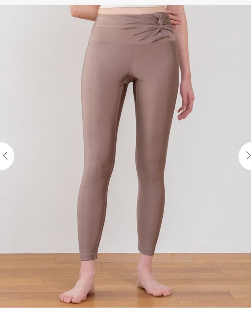 【SUKALA】シャインストレッチツイストレギンス