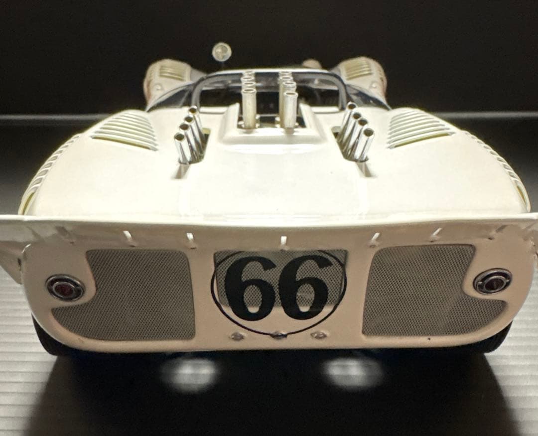 オートアート シャパラル2 スポーツレーサー 1/18