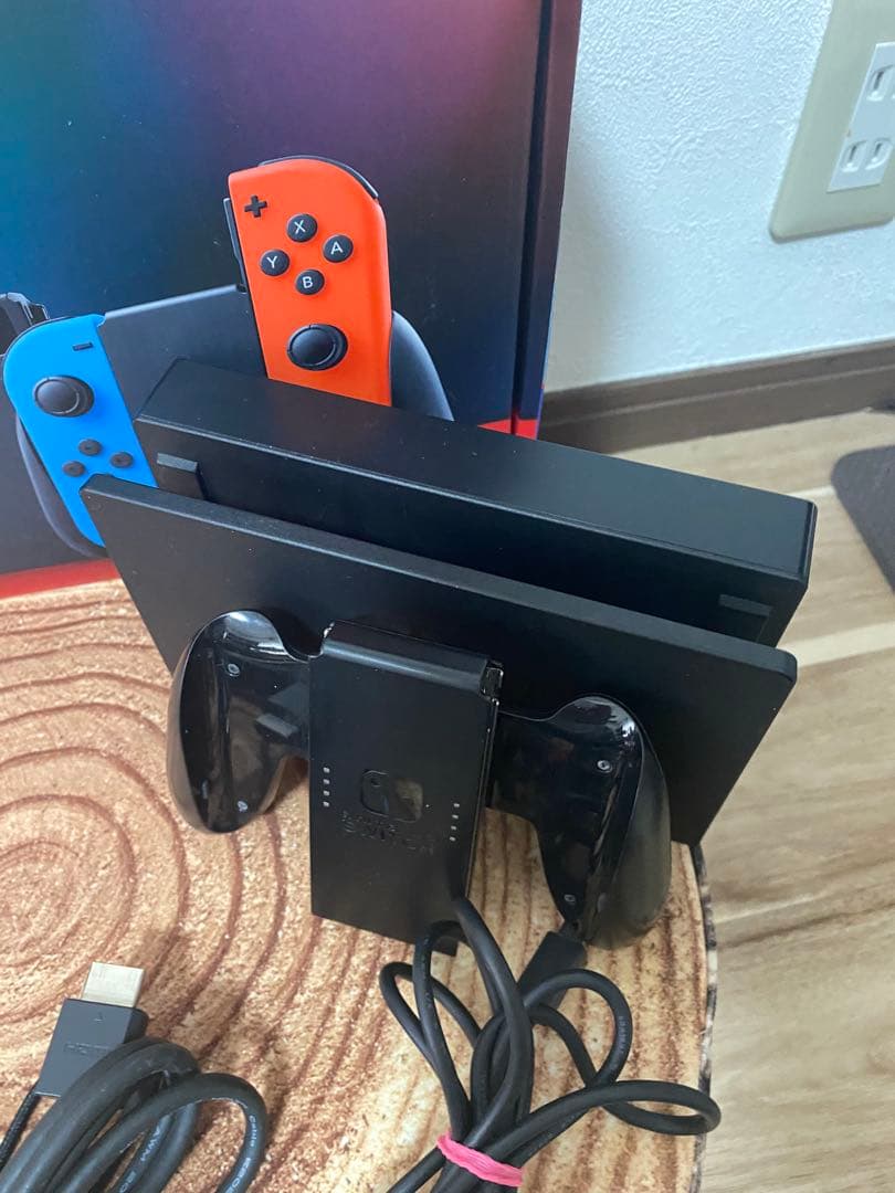 Nintendo Switch ニンテンドースイッチ本体　ネオン ②