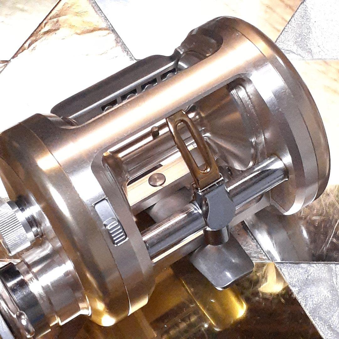 ダイワミリオネア CV-Z 300F ベイトリール タイラバ 船用 極美品