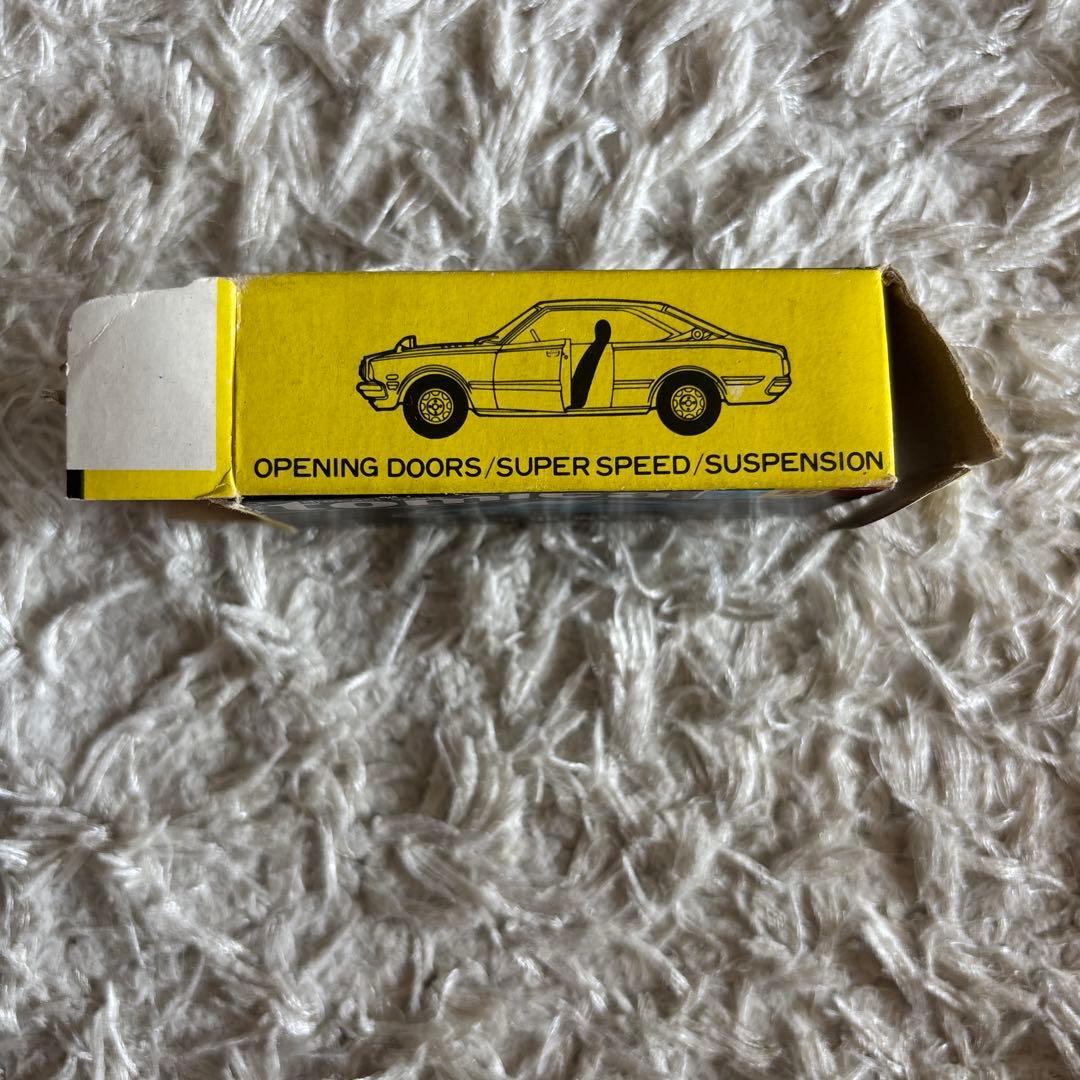 トミカ黒箱89　トヨタ　コロナ　2000GT シルバー