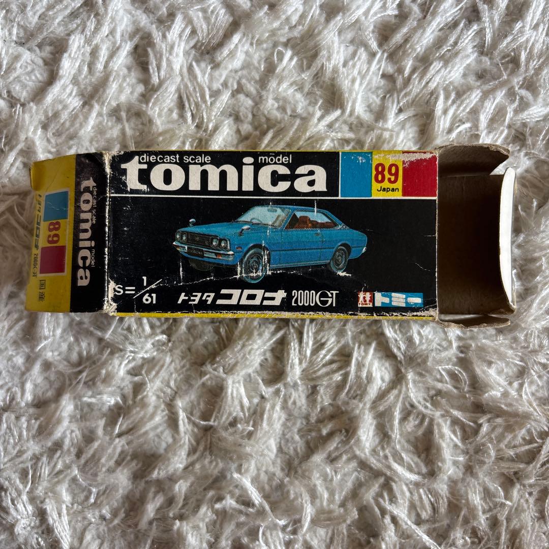 トミカ黒箱89　トヨタ　コロナ　2000GT シルバー