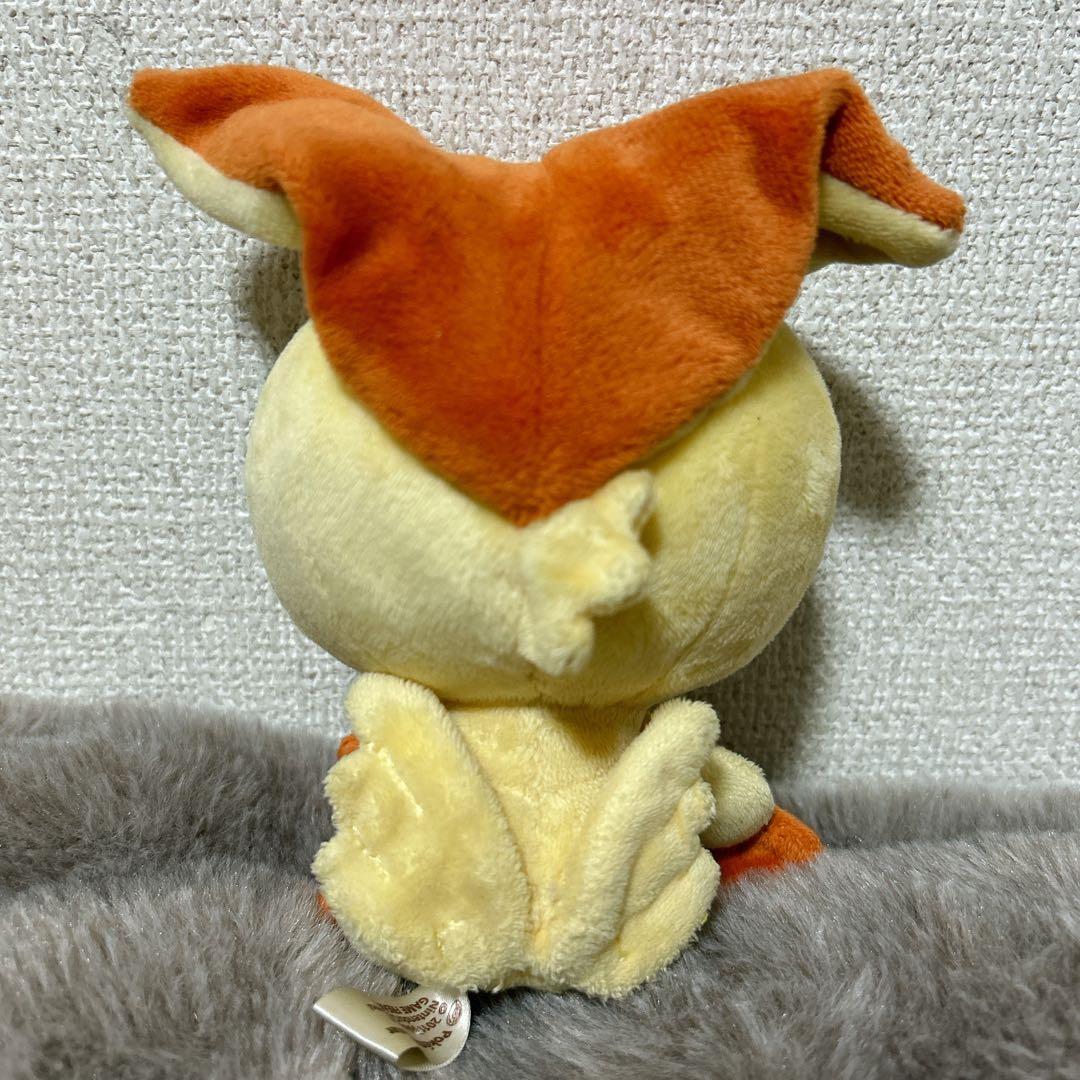 【匿名配送】希少⭐︎2011年製　ポケモン　ビクティニドール　ポケモンセンター