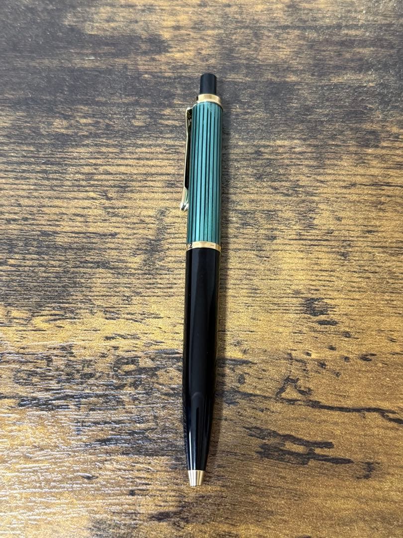 未使用に近い　K400 緑天冠　ペリカン　スーベレン　　ボールペン　M ドイツ製