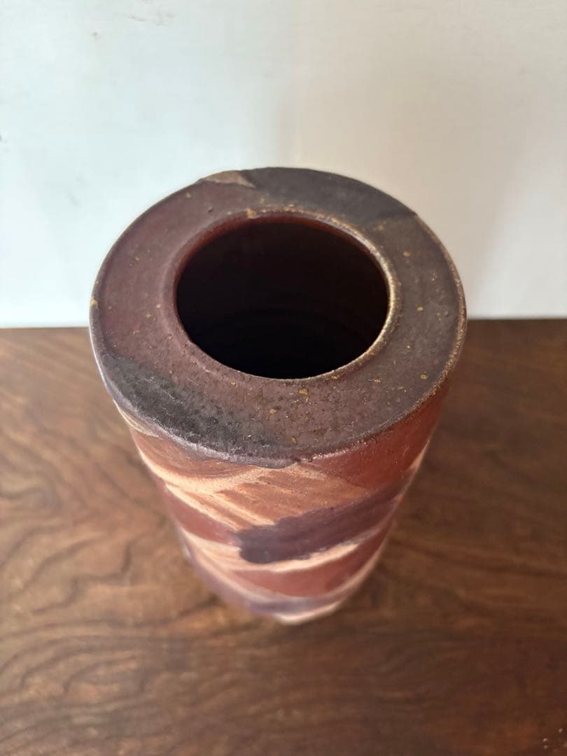 松崎健　焼締刷毛目文花入　共箱　未使用品