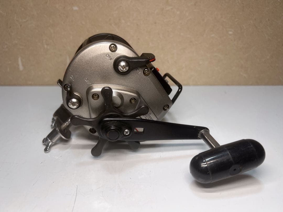 DAIWA ダイワ 棚 TANA SENSOR GS-60 電動リール 船用