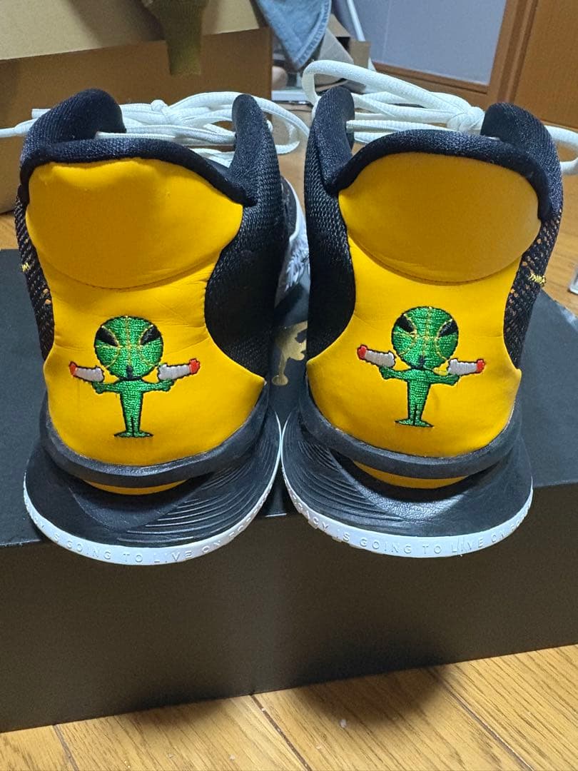 NIKE スニーカー KYRIE 7 EP RAYGUN カイリー７EP