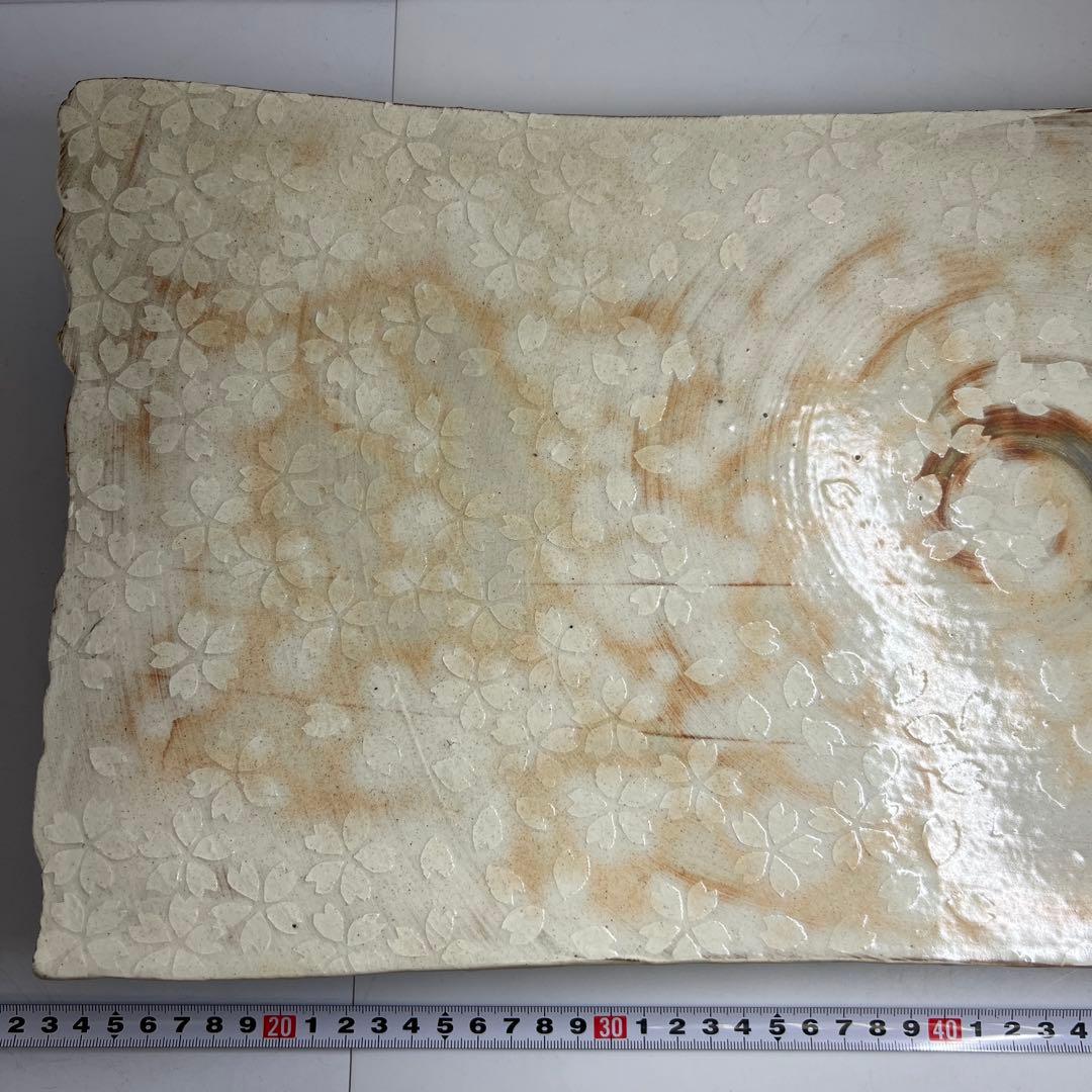 加山哲也作　桜花文組皿　共箱　幅約46㎝　東Y7-1107②