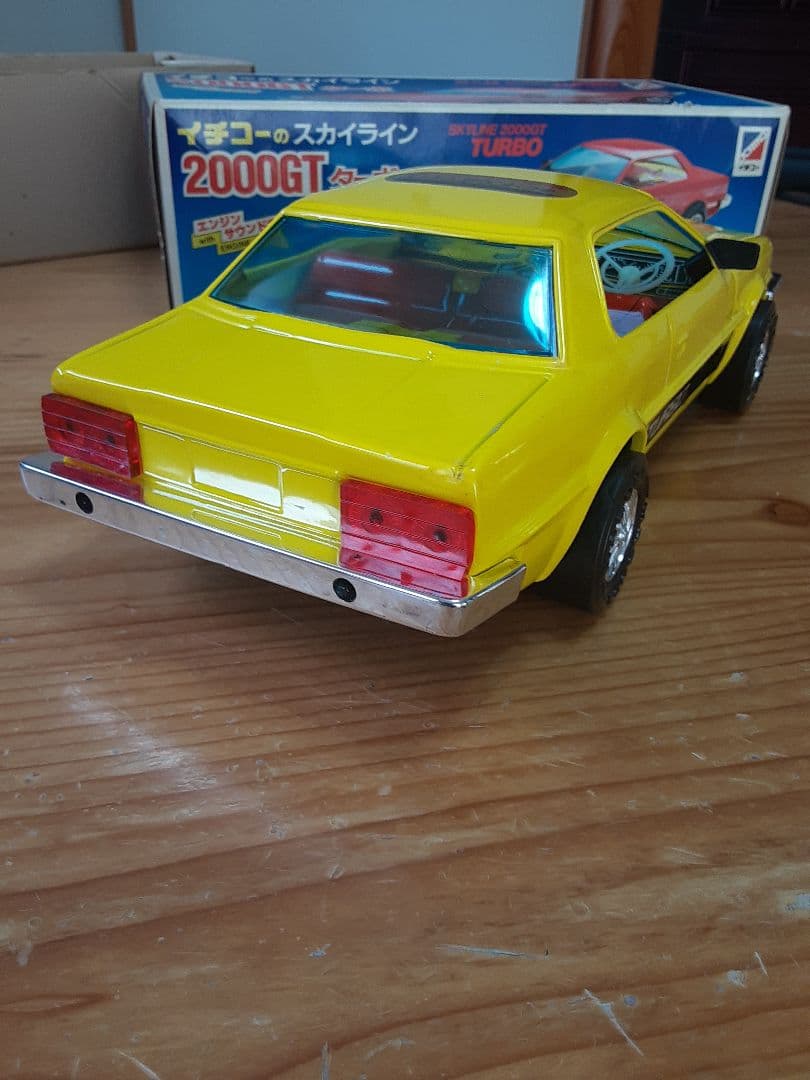 日産スカイライン2000 GT ターボ イチコ　ブリキ　ミニカー　昭和レトロ