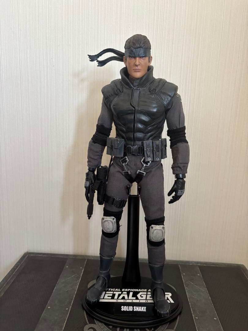 1/6 カスタム　メタルギアソリッド　ソリッドスネーク　MGS1 ホットトイズ