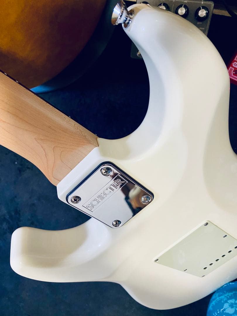 SCHECTER N-ST VWHT (Vintage White)最終値下げ