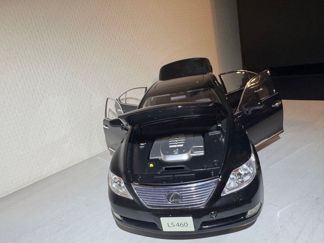 NOREV Lexus LS 460 ブラック ミニカー
