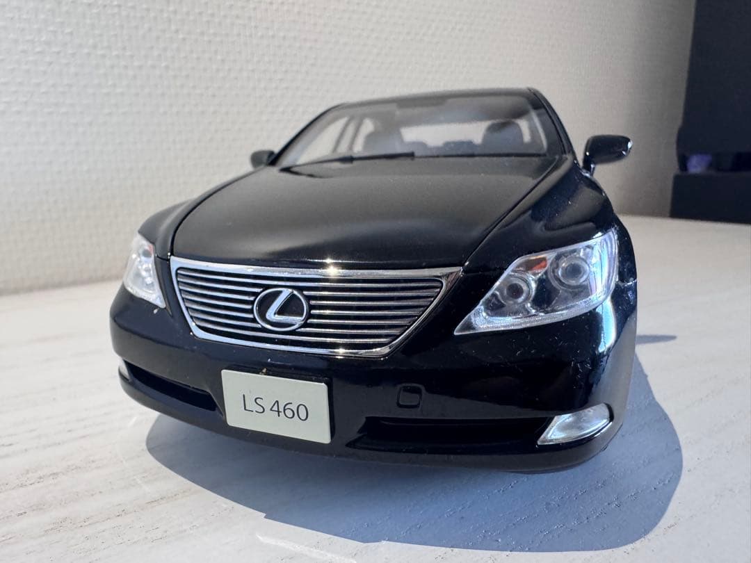 NOREV Lexus LS 460 ブラック ミニカー