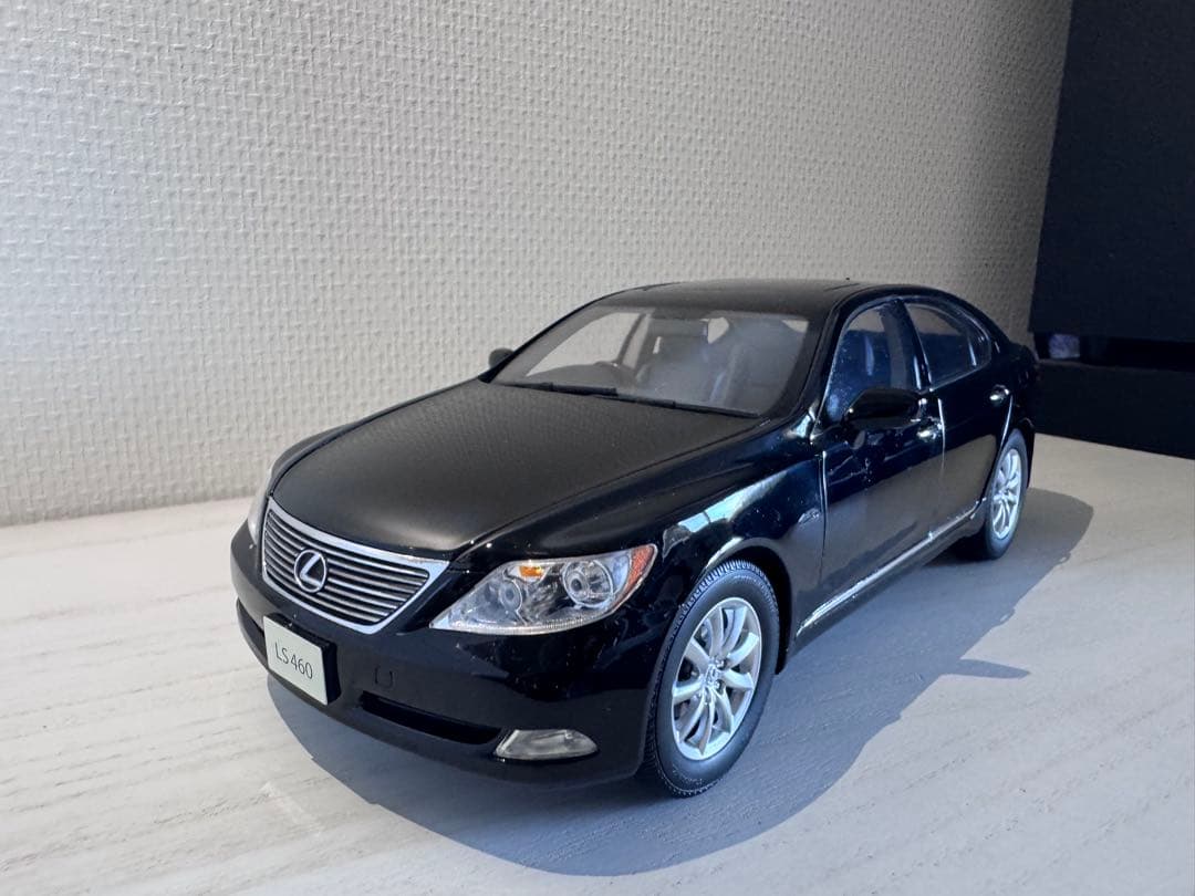 NOREV Lexus LS 460 ブラック ミニカー