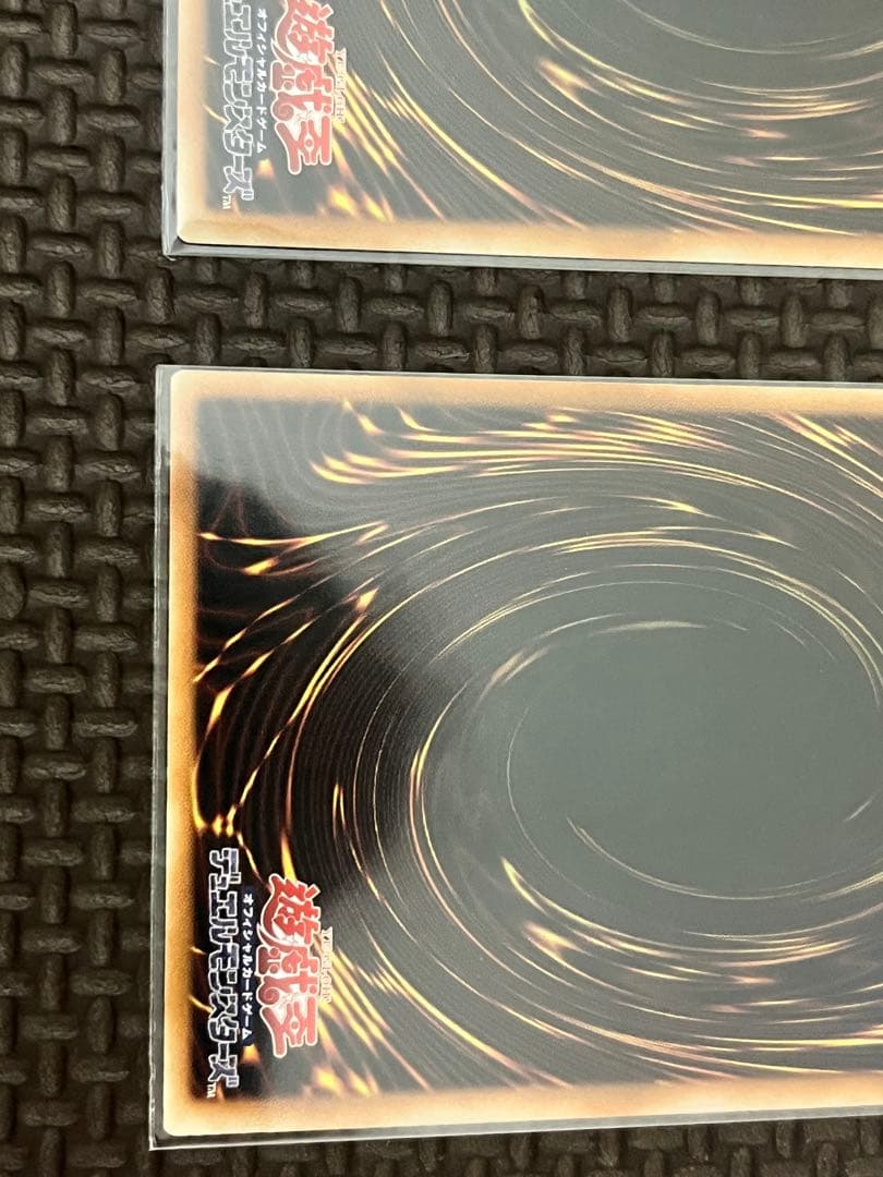 遊戯王　真紅眼の黒竜　ホログラフィックレア　アジア版