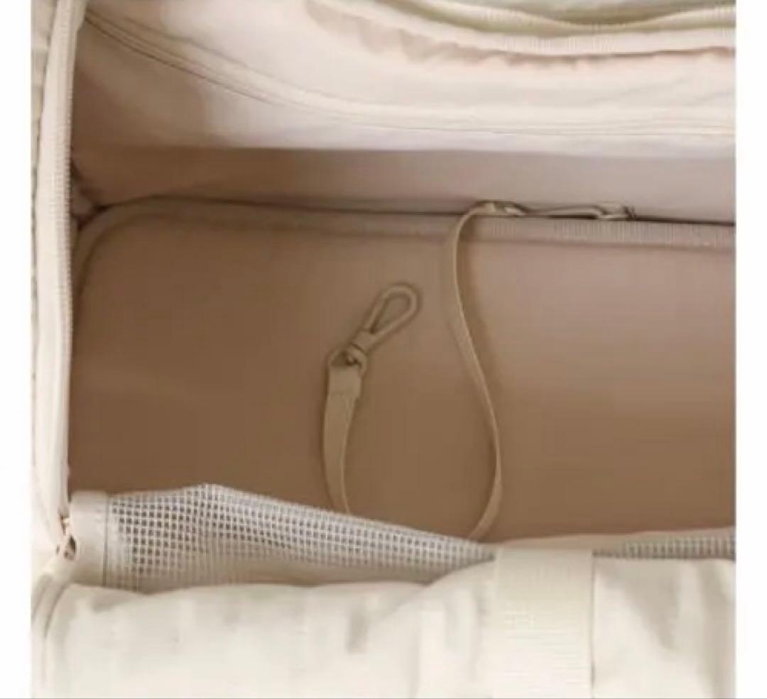 美品！moncheri スリングバッグ