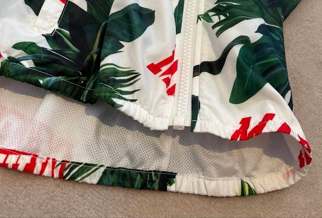 【再々値下げ】MARK & LONA】マークアンドロナ プリントジャケット