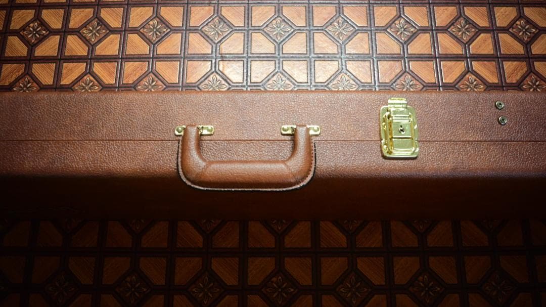 Gibson ノンリバ―ス・サンダーバード用ハードケース