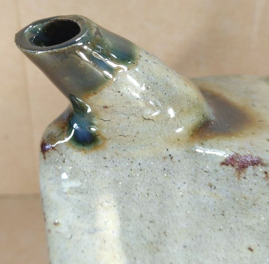 【本物保証】金城次郎 魚紋抱瓶 共箱 栞 人間国宝 壺屋焼 壷屋焼 双魚紋抱瓶