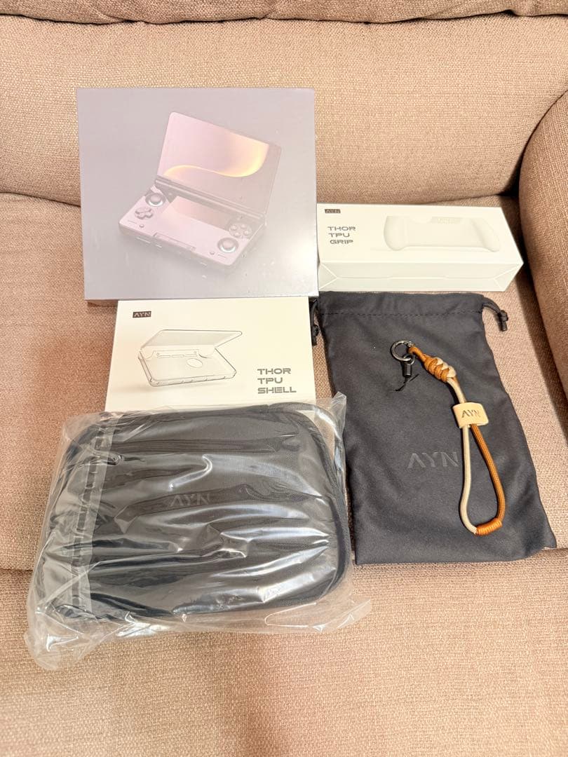 その他 AYN Thor Pro 12GB+256GB Accessories Pack