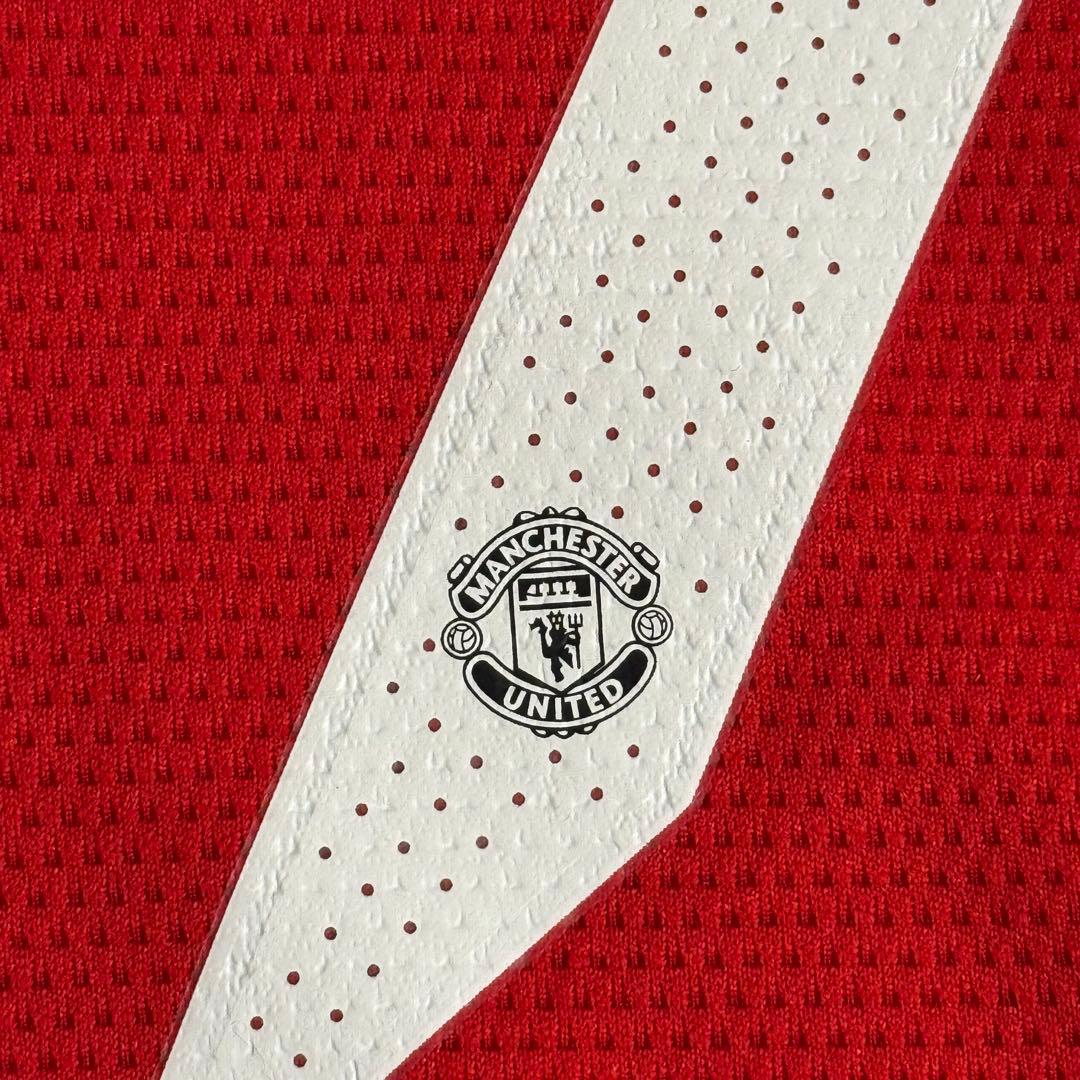 正規品 マンチェスター・ユナイテッド 21/22 R.VARANE ユニフォーム