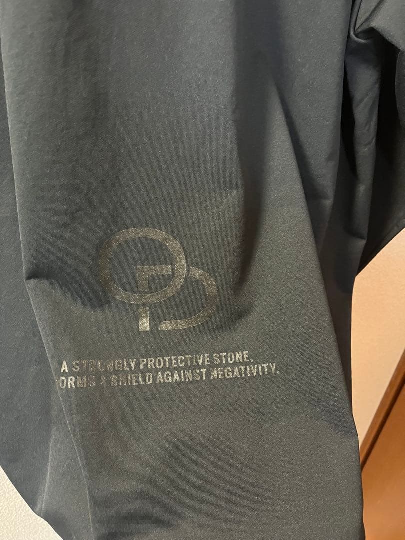 人気 OBSIDIAN ブラック 長袖カットソー