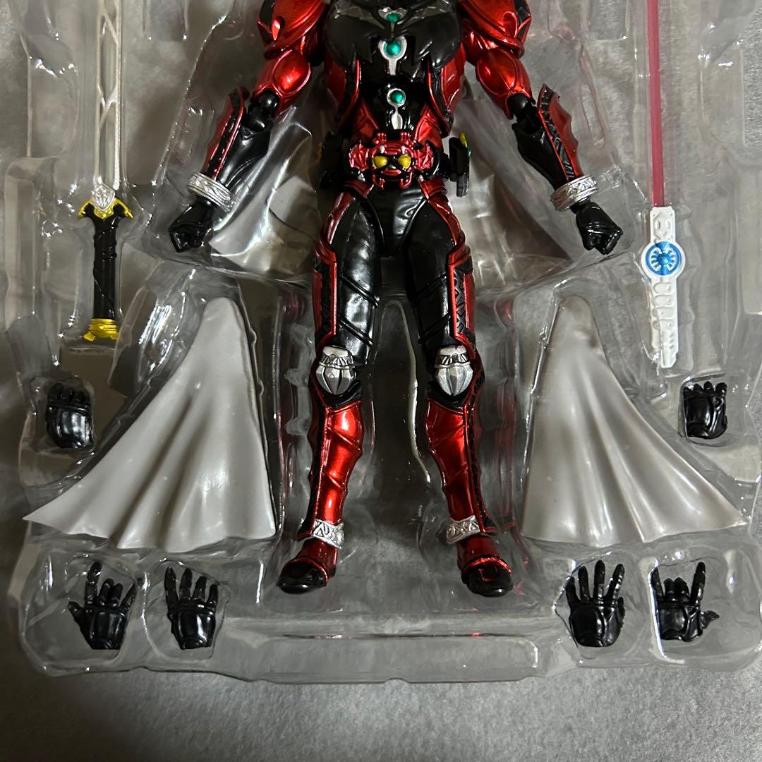 S.H.Figuarts 仮面ライダーキバ　エンペラーフォーム&ダークキバ