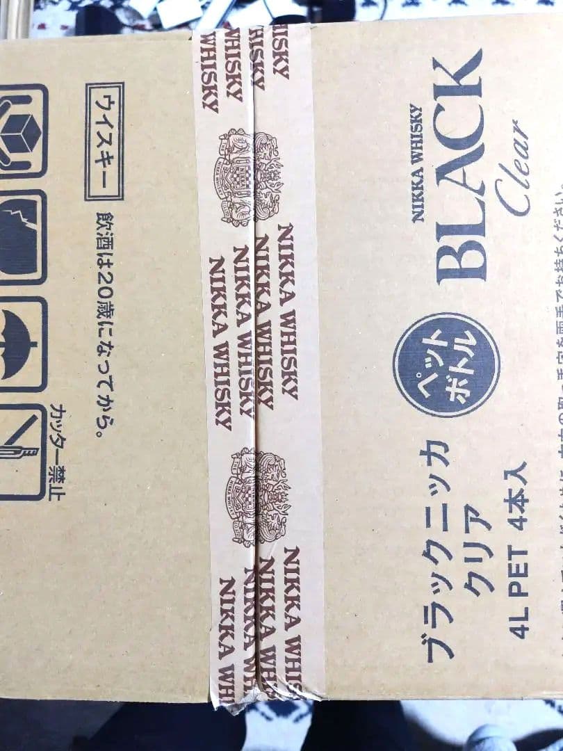 ニッカ　ブラックニッカクリア　ウイスキー　4L ４本　送料無料
