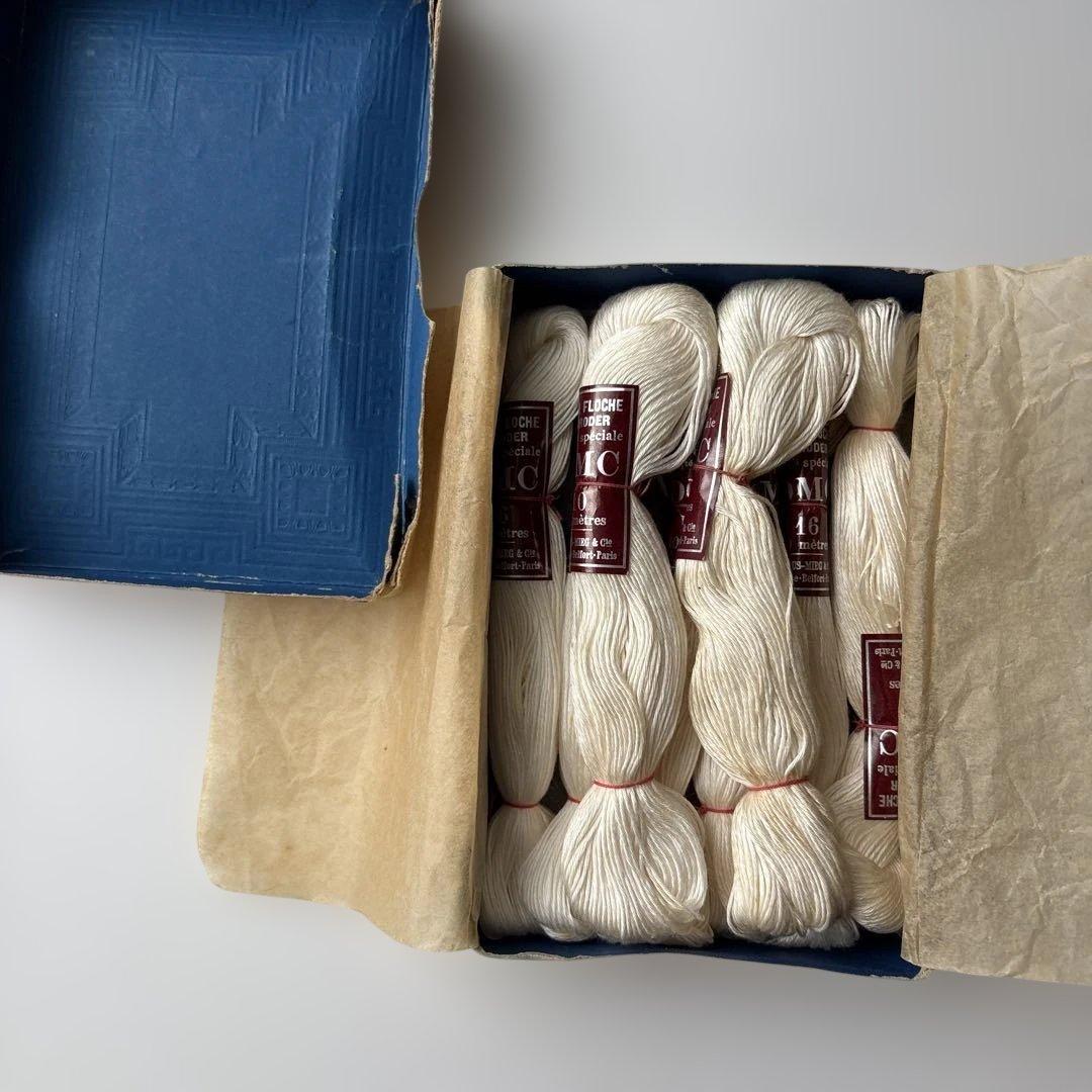 アンティーク　DMC 刺繍糸　白糸　ディスプレイ