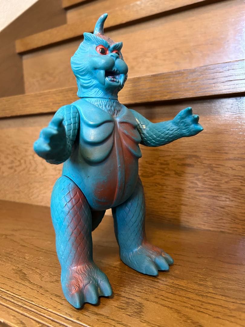 ゴメスマルサン当時物スタンダードサイズ