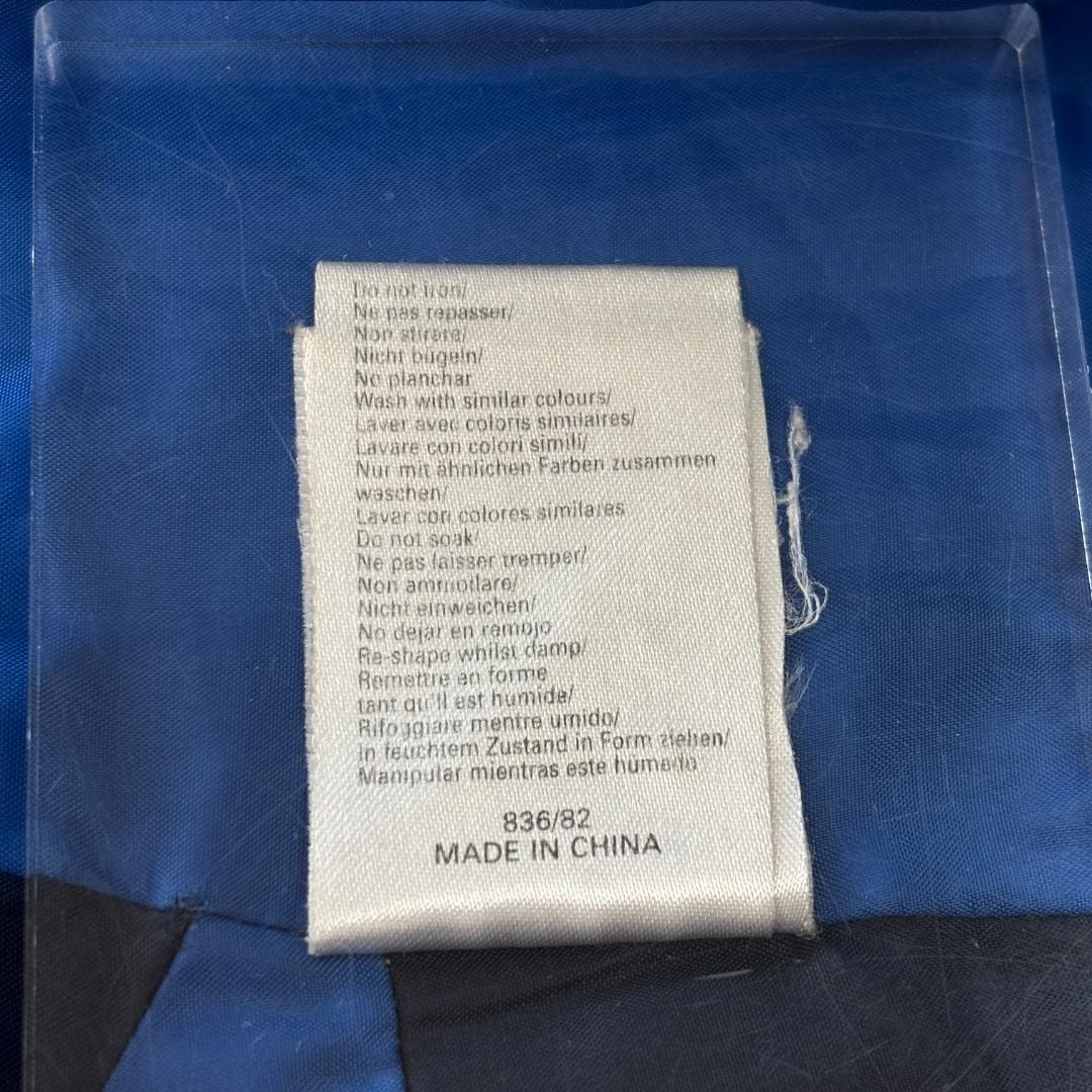 UMBRO アンブロ ネイビー 長袖 ウィンドブレーカーM