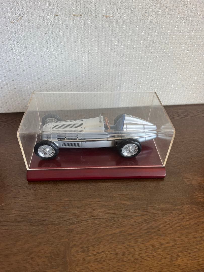 ベンツ　模型ダイキャスト