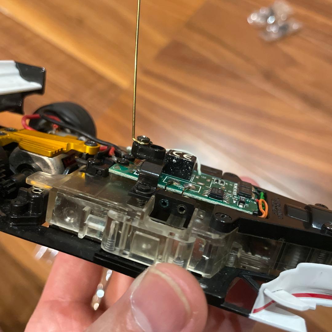 B*s様 ミニッツ フォーミュラー F-1 AM基盤、アルミフロントナックル2℃